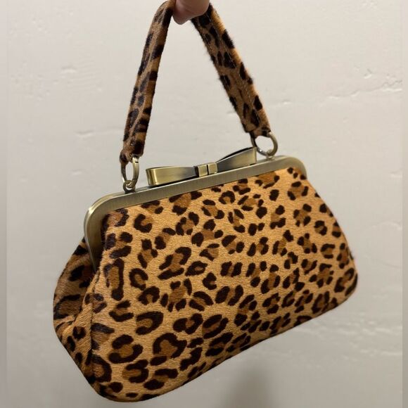 Genuine Hair On Cowhide Handmade Bowknot Shaped Kisslock Clutch Bag, Multi Use - Picture 8 of 12